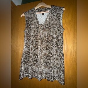 Dana Buchman Brown and Cream Patterned Blouse